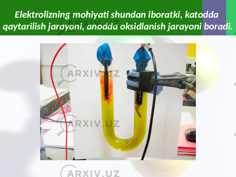 Elektrolizning mohiyati shundan iboratki, katodda qaytarilish jarayoni, anodda oksidlanish jarayoni boradi. 