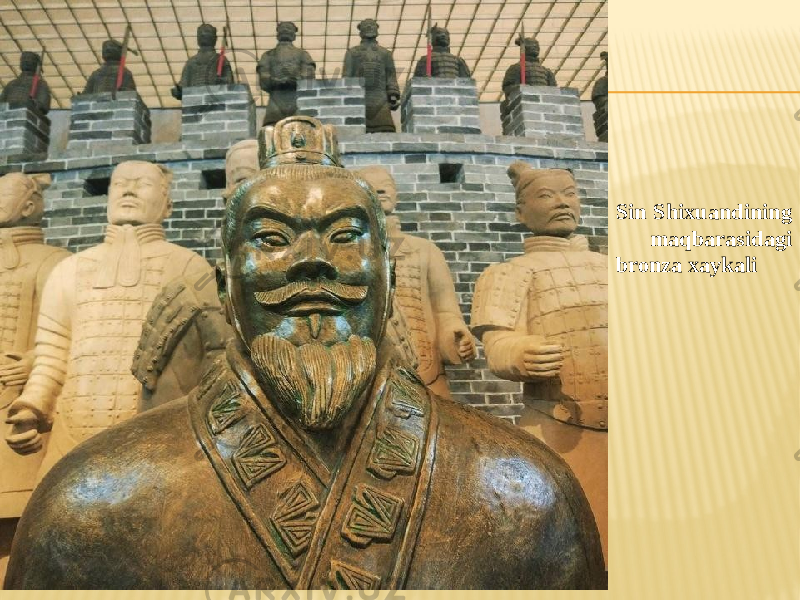 Sin Shixuandining maqbarasidagi bronza xaykali 